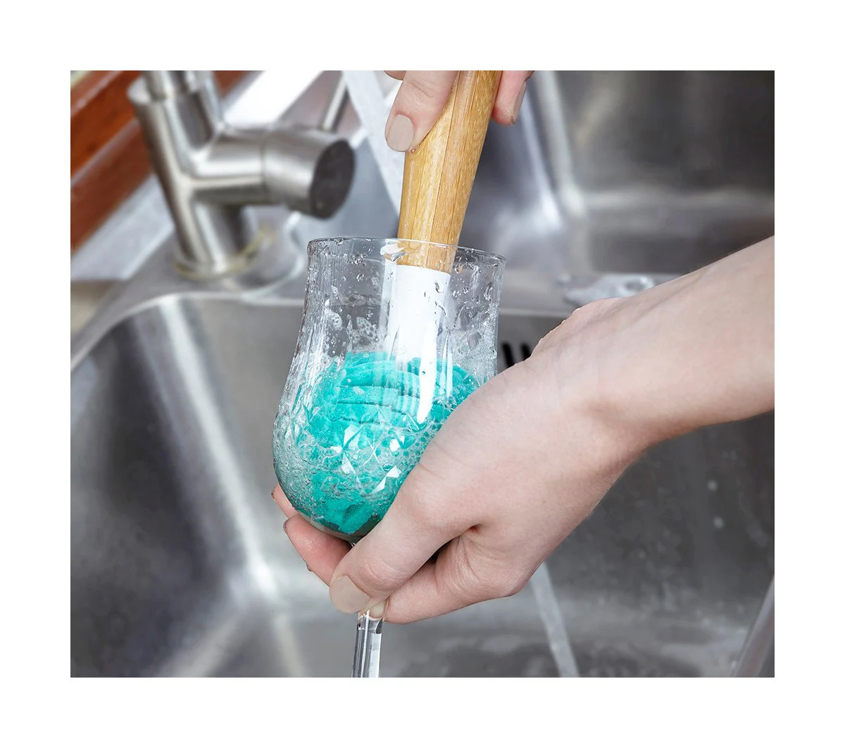 Full Circle Replaceable Glass Cleaner each - Image 4