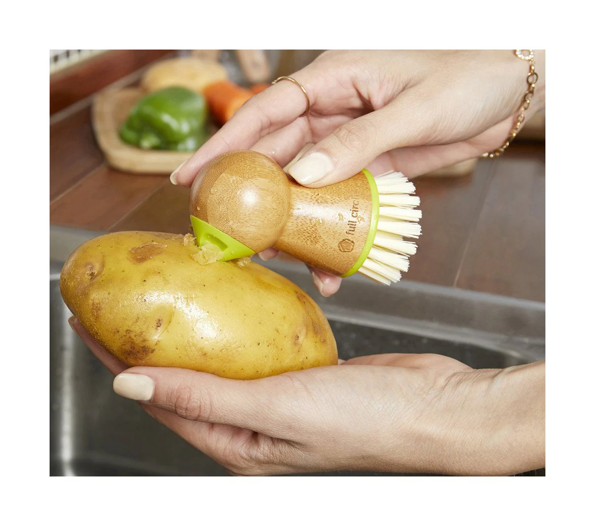 Full Circle Tater Mate EyeRemoving Potato Scrubber each - Image 5
