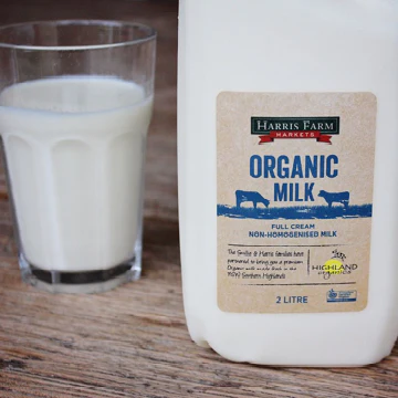 Harris Farm Organic Full Cream Non-Homogenised Milk 2L - Image 3